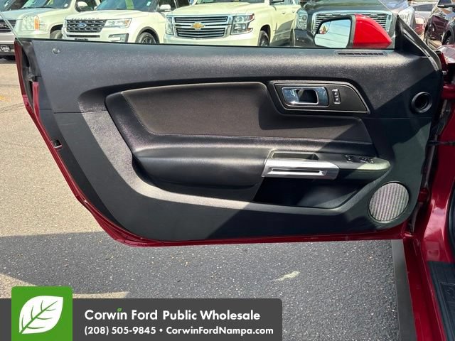 Used 2016 Ford Mustang GT RWD image 13