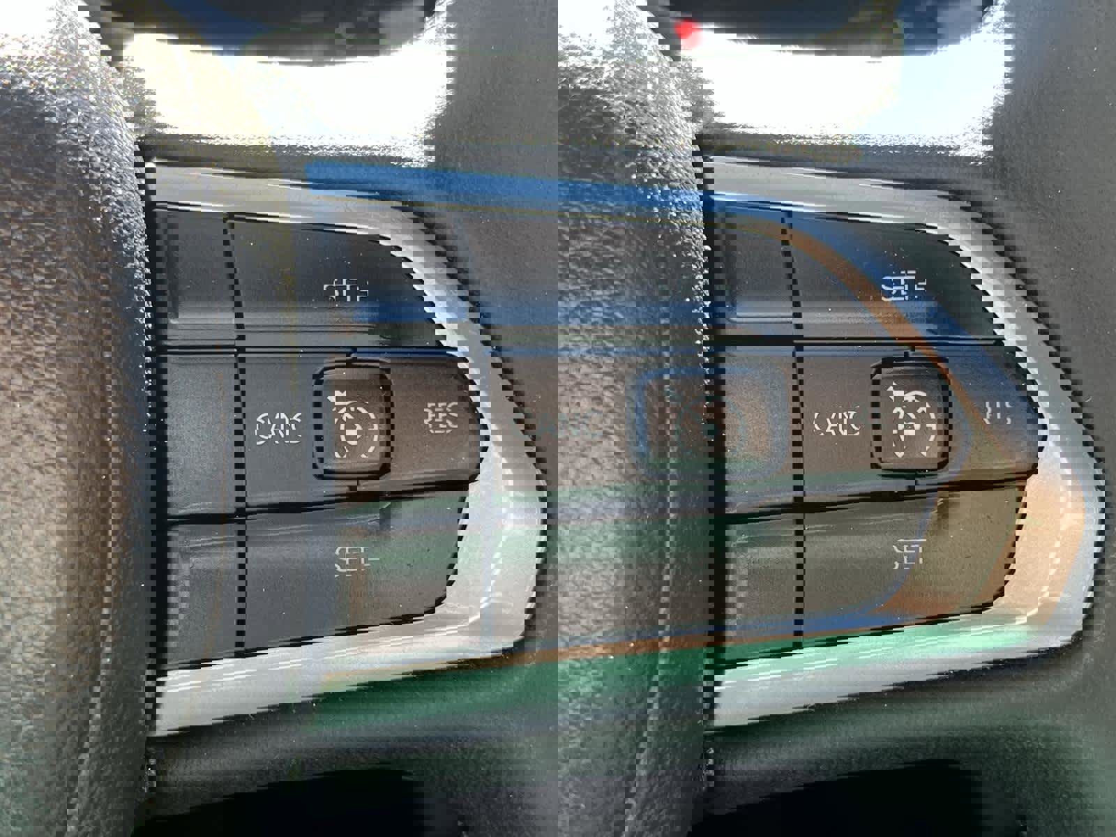 Used 2024 Jeep Compass Latitude image 25