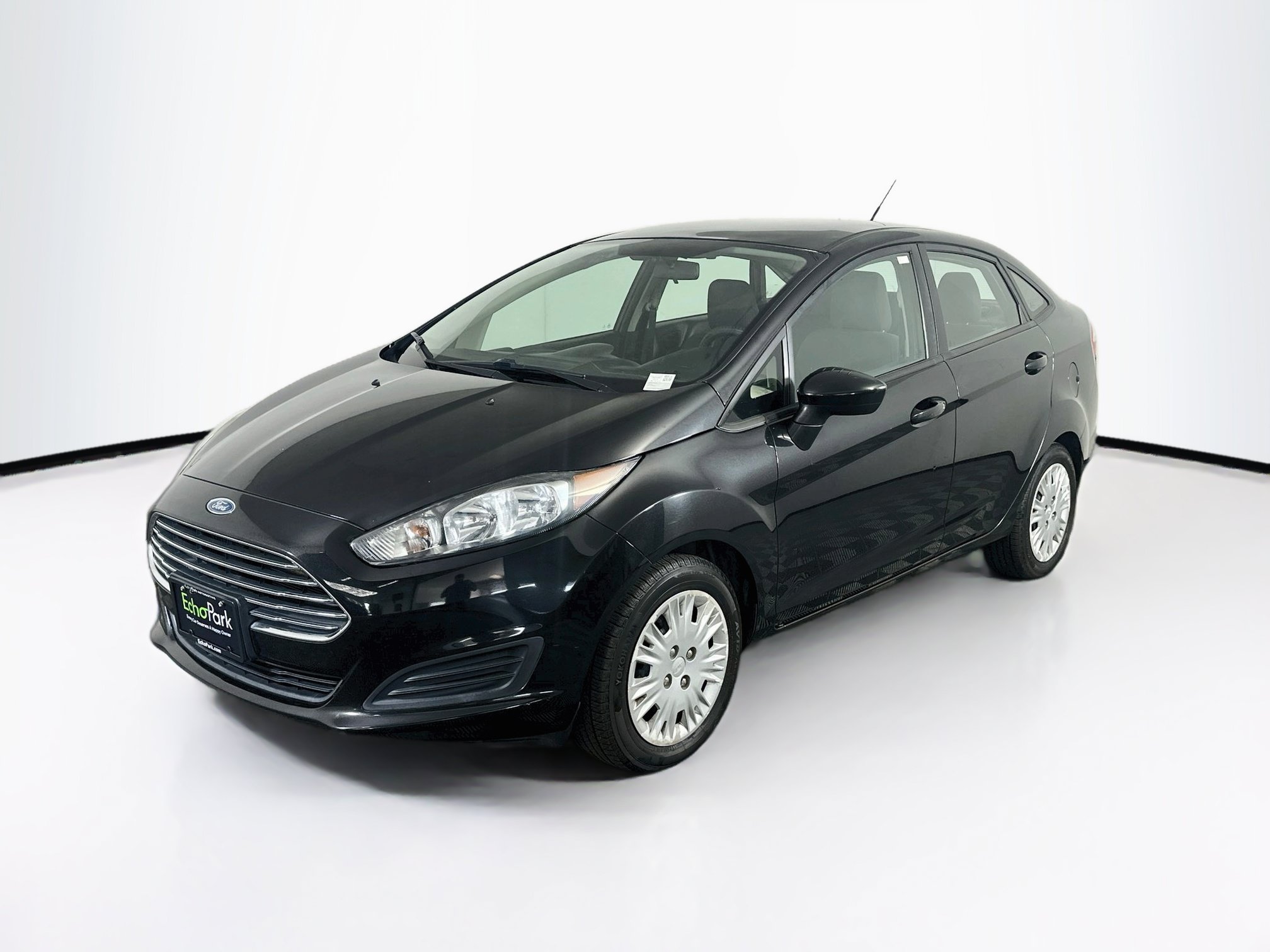 Used 2014 Ford Fiesta S FWD image 3