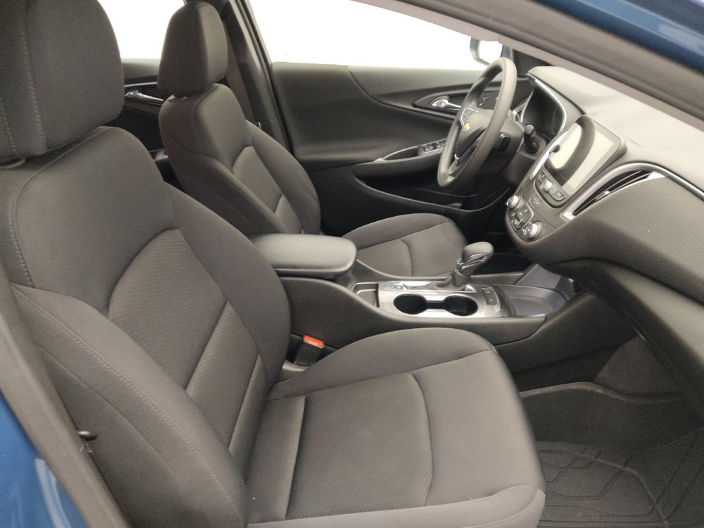 Used 2025 Chevrolet Malibu LS w/ LPO, Floor Liner Package FWD image 21