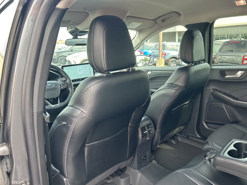 New 2025 Ford Escape SE image 30