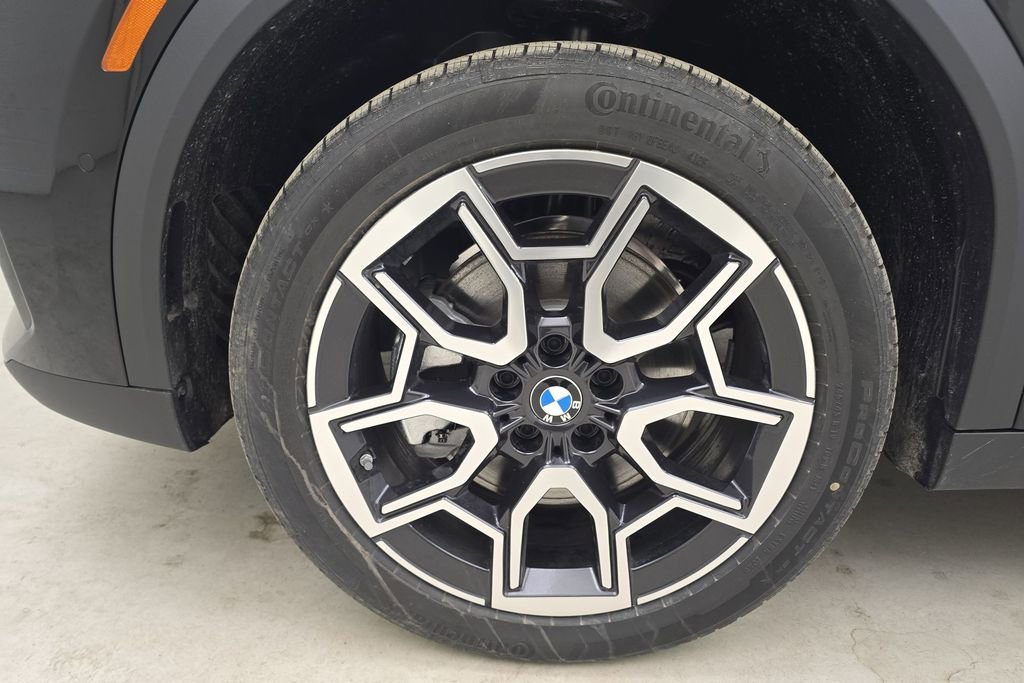 New 2026 BMW X2 xDrive28i w/ Convenience Package AWD/4WD image 11