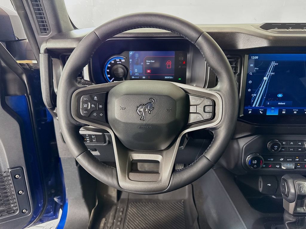 Used 2021 Ford Bronco First Edition image 12