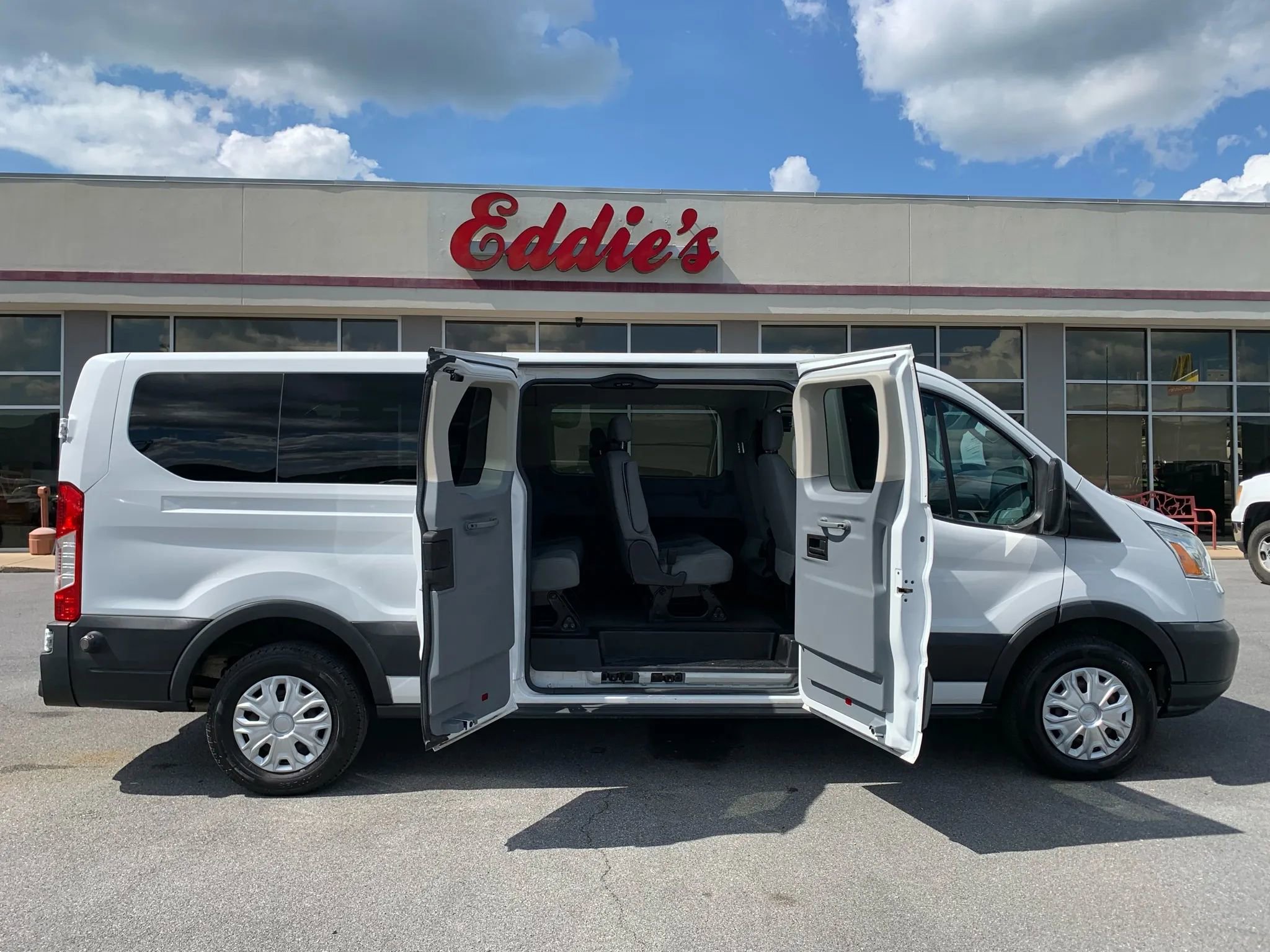 Used 2016 Ford Transit 350 XLT RWD image 24