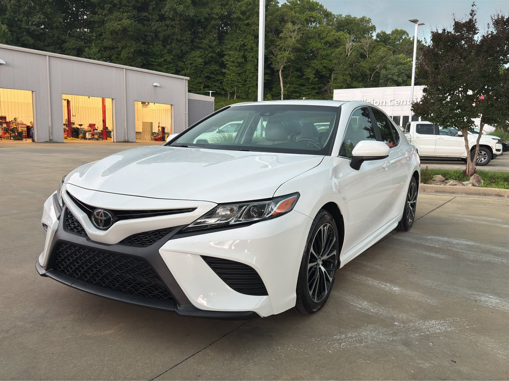Used 2018 Toyota Camry SE FWD image 7