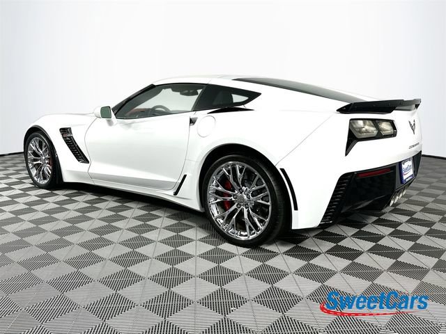 Used 2015 Chevrolet Corvette Z06 w/ 3LZ Preferred Equipment Group RWD image 5