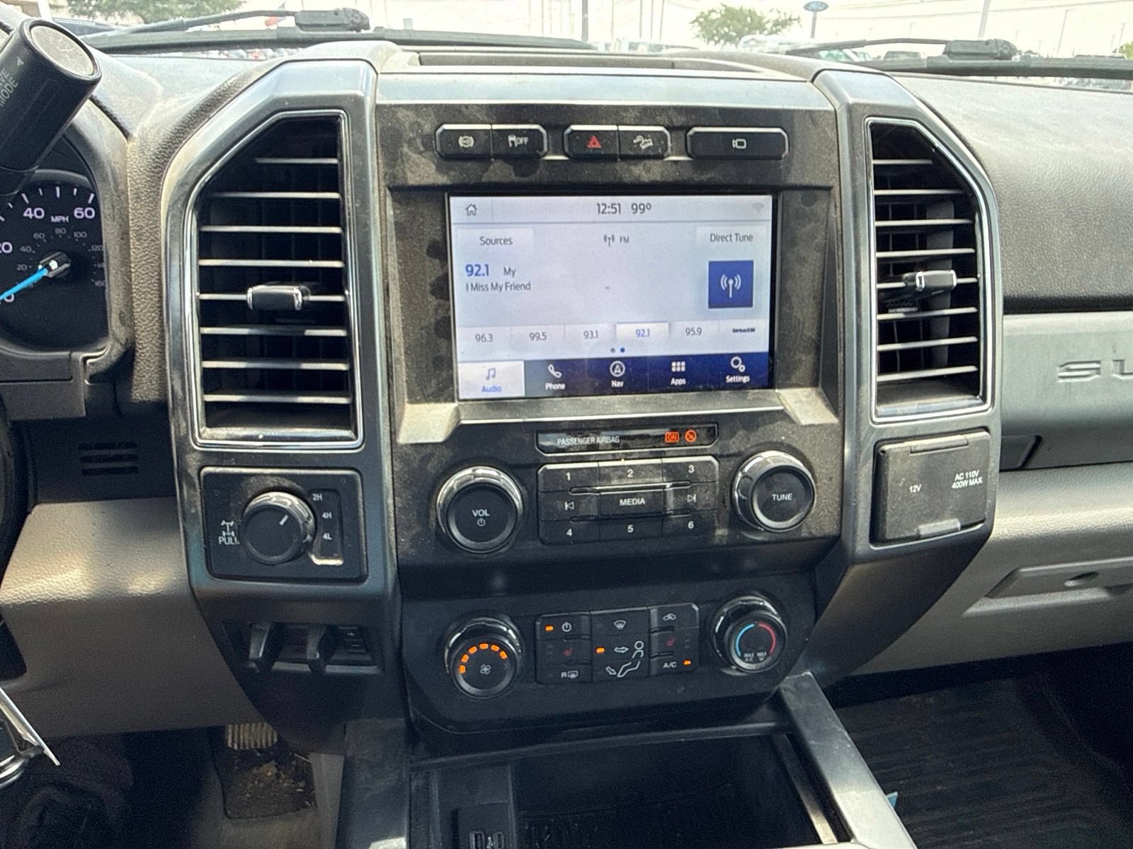 Used 2021 Ford F350 XLT w/ XLT Premium Package AWD/4WD image 17