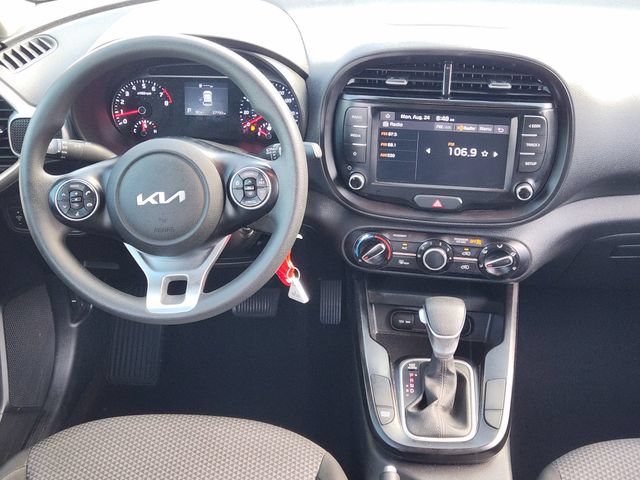 Used 2022 Kia Soul LX FWD image 27