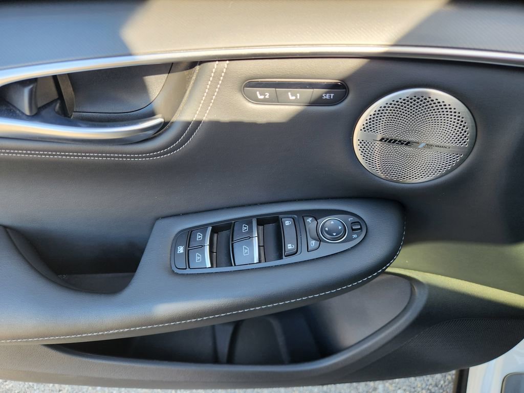 Used 2025 INFINITI QX55 Essential image 17
