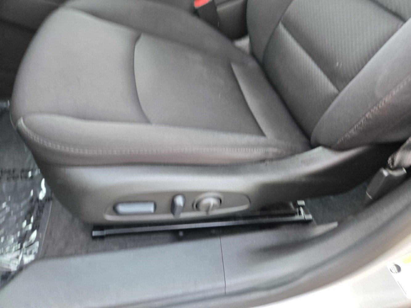 Used 2024 Chevrolet Malibu LT FWD image 25