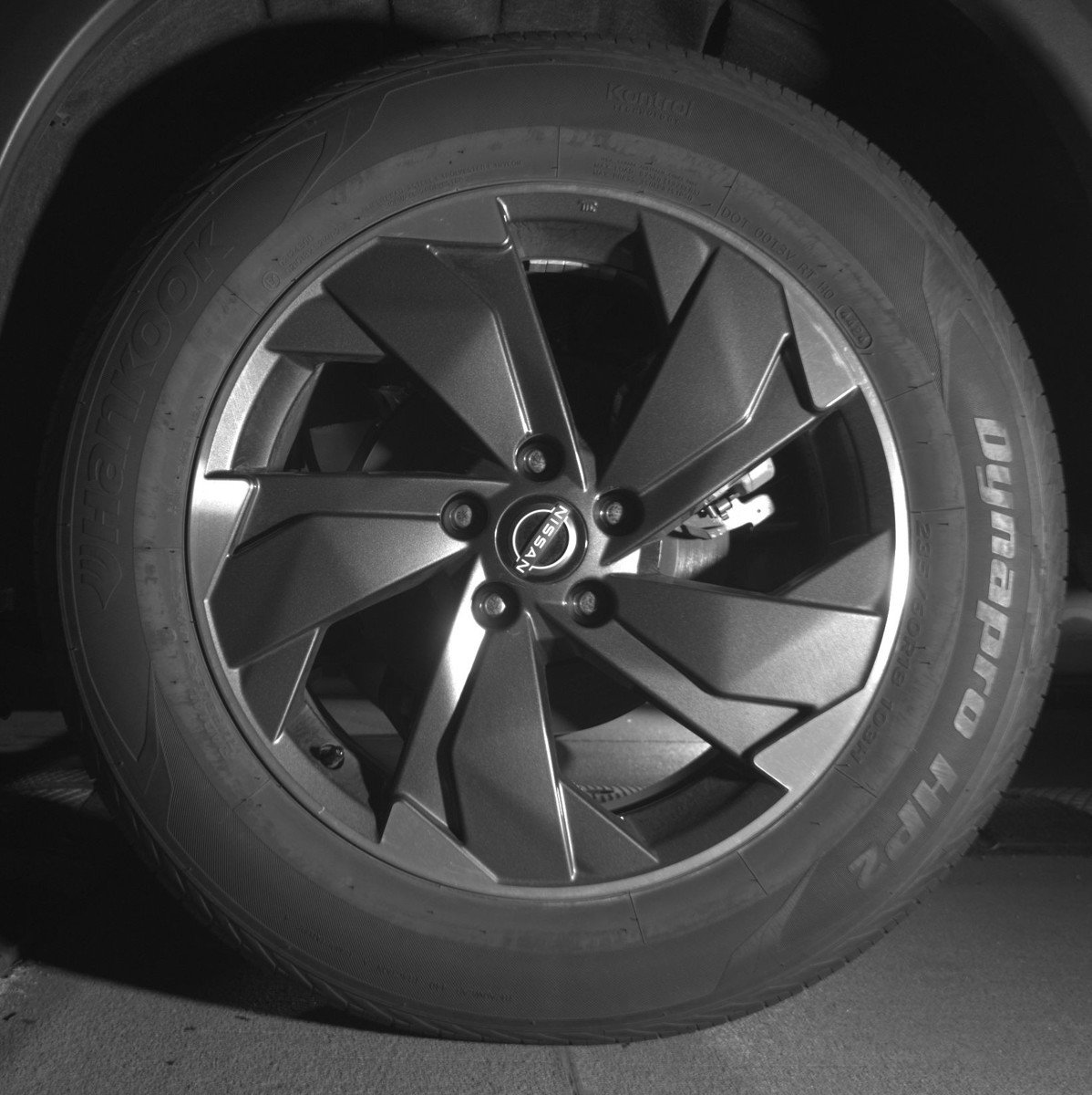 Used 2025 Nissan Rogue SV image 14