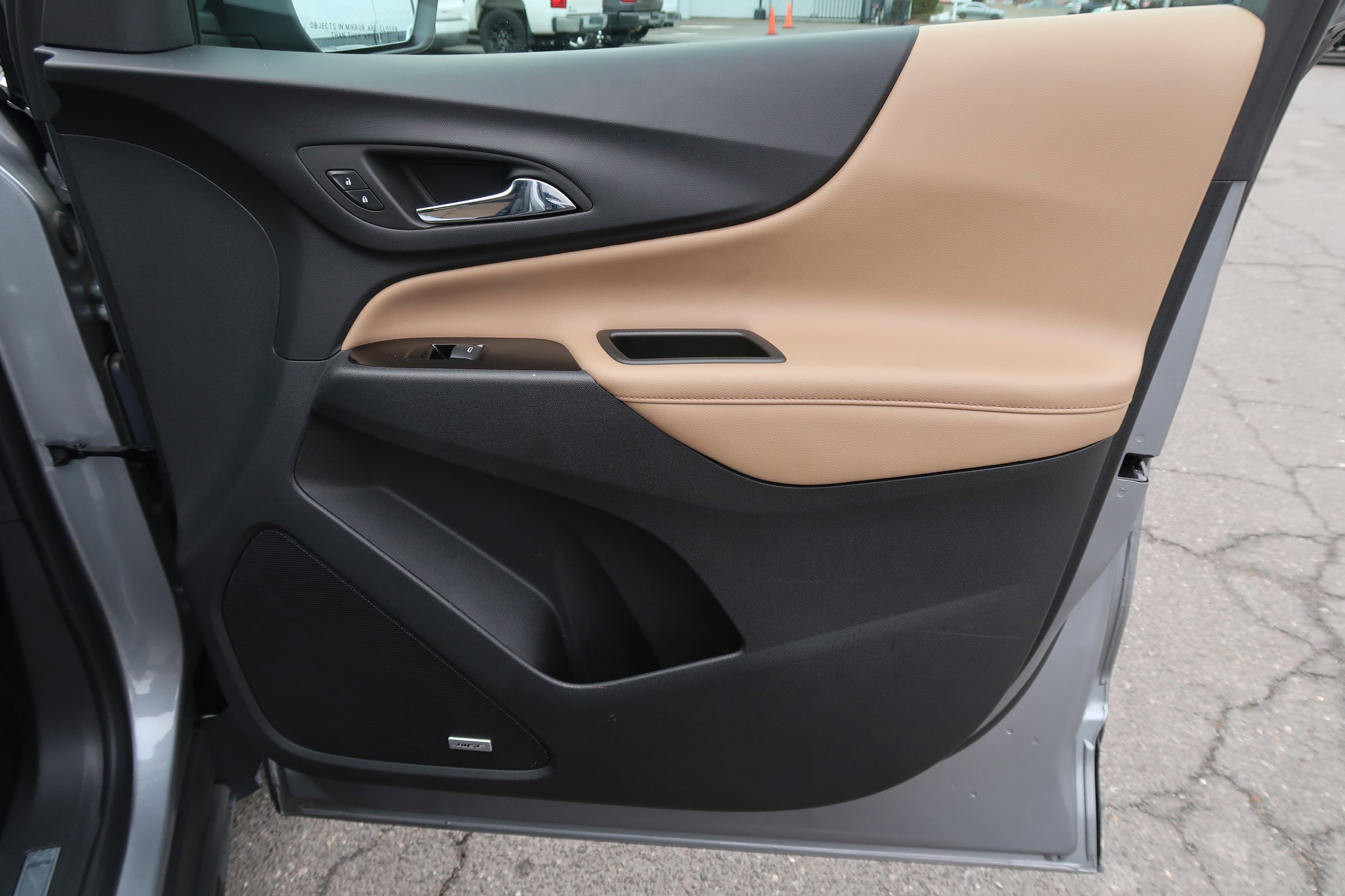 Used 2023 Chevrolet Equinox Premier image 45