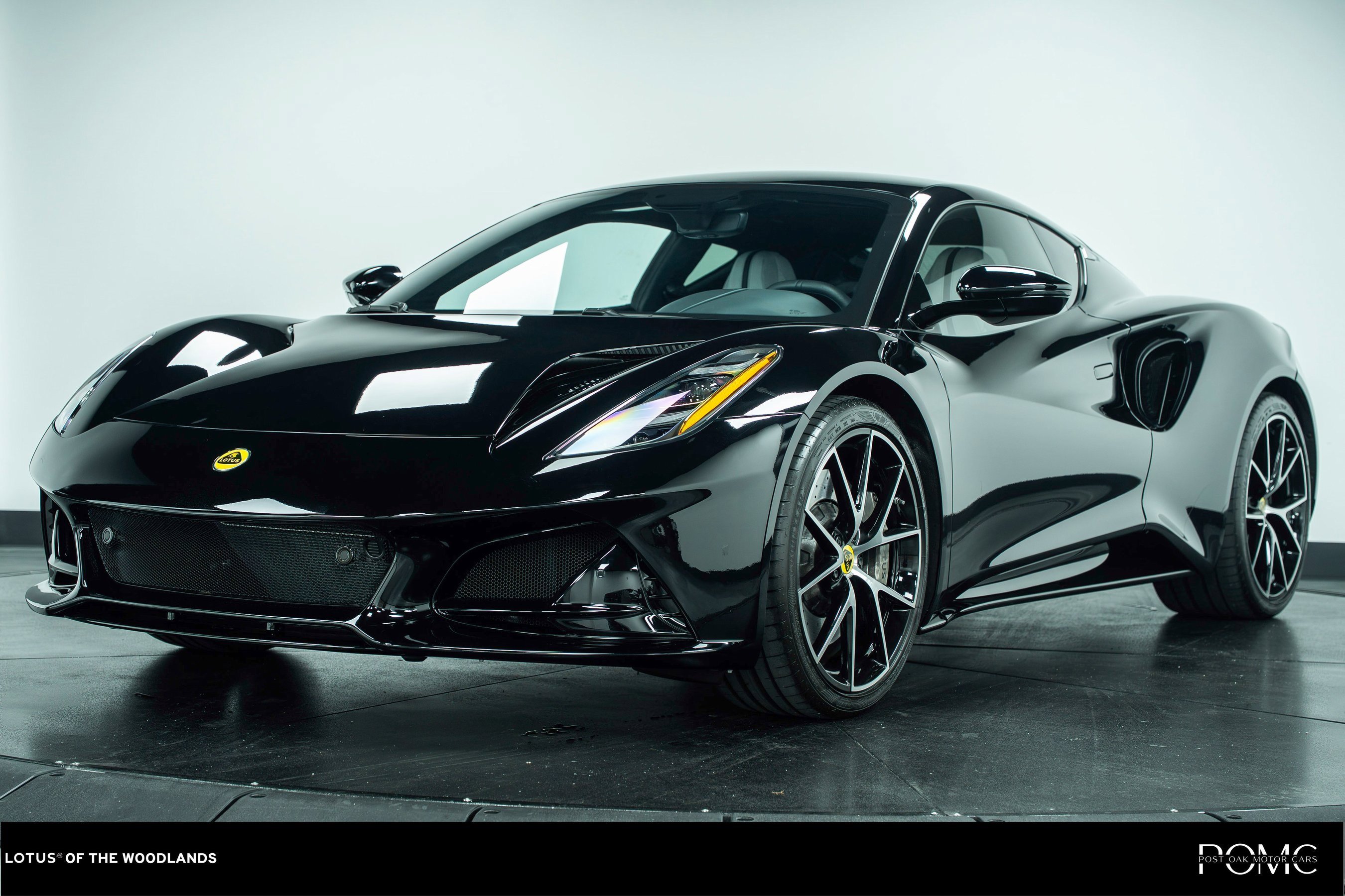 New 2025 Lotus Emira image 1