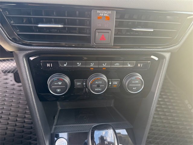 Certified 2024 Volkswagen Taos SE w/ Panoramic Sunroof Package image 22