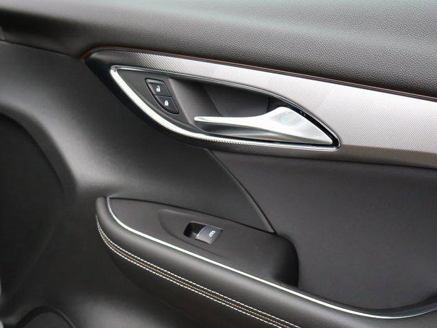 New 2025 Buick Envision Sport Touring image 9