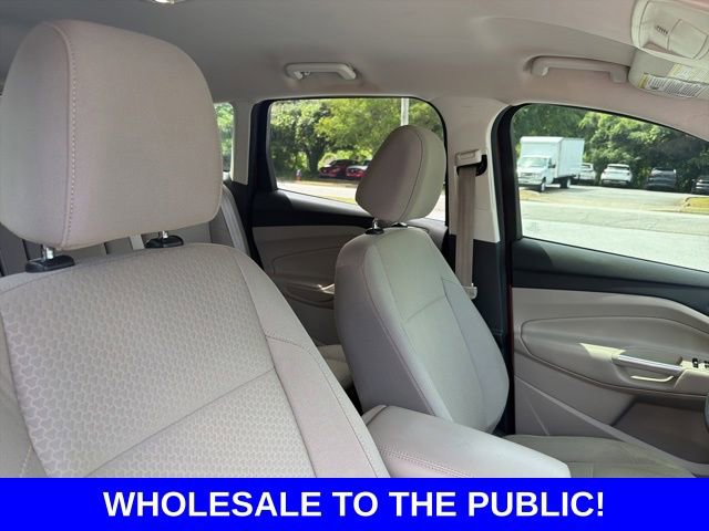 Used 2017 Ford Escape SE w/ SE Cold Weather Package FWD image 9