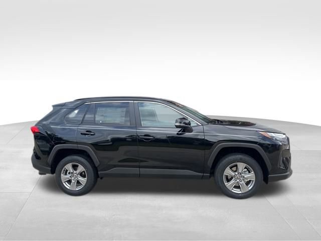 New 2025 Toyota RAV4 XLE image 4