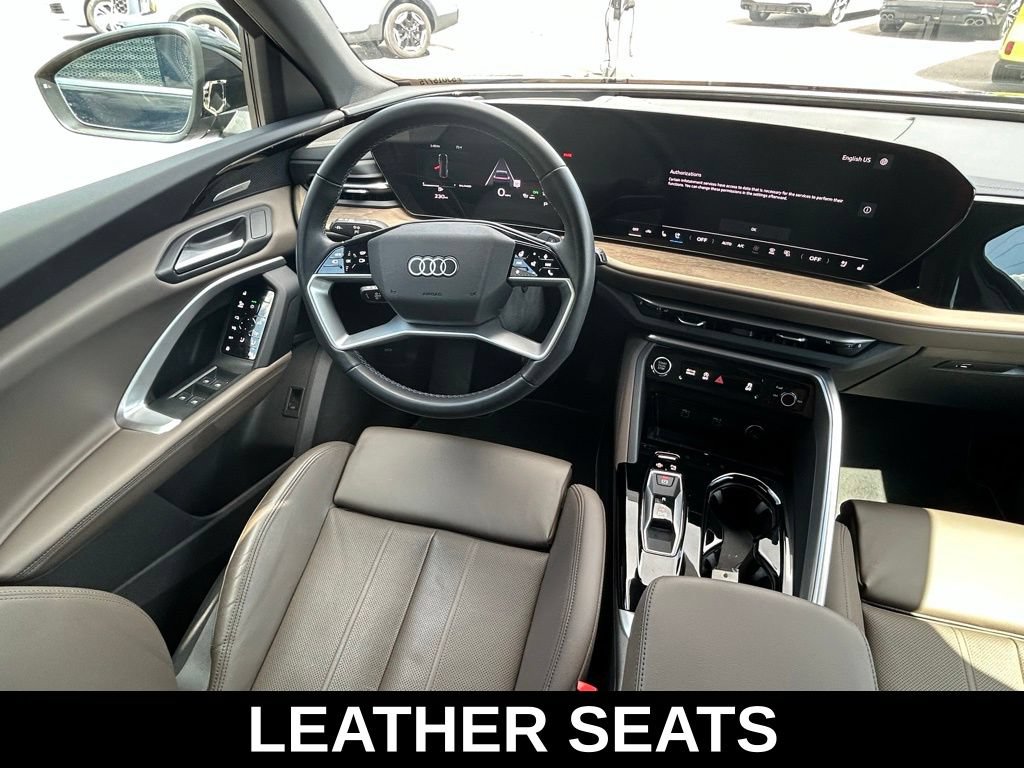 Used 2025 Audi Q5 Premium Plus w/ Premium Plus AWD/4WD image 10