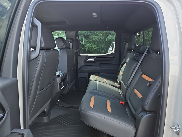 New 2026 GMC Sierra 1500 AT4 w/ AT4 Preferred Package AWD/4WD image 8