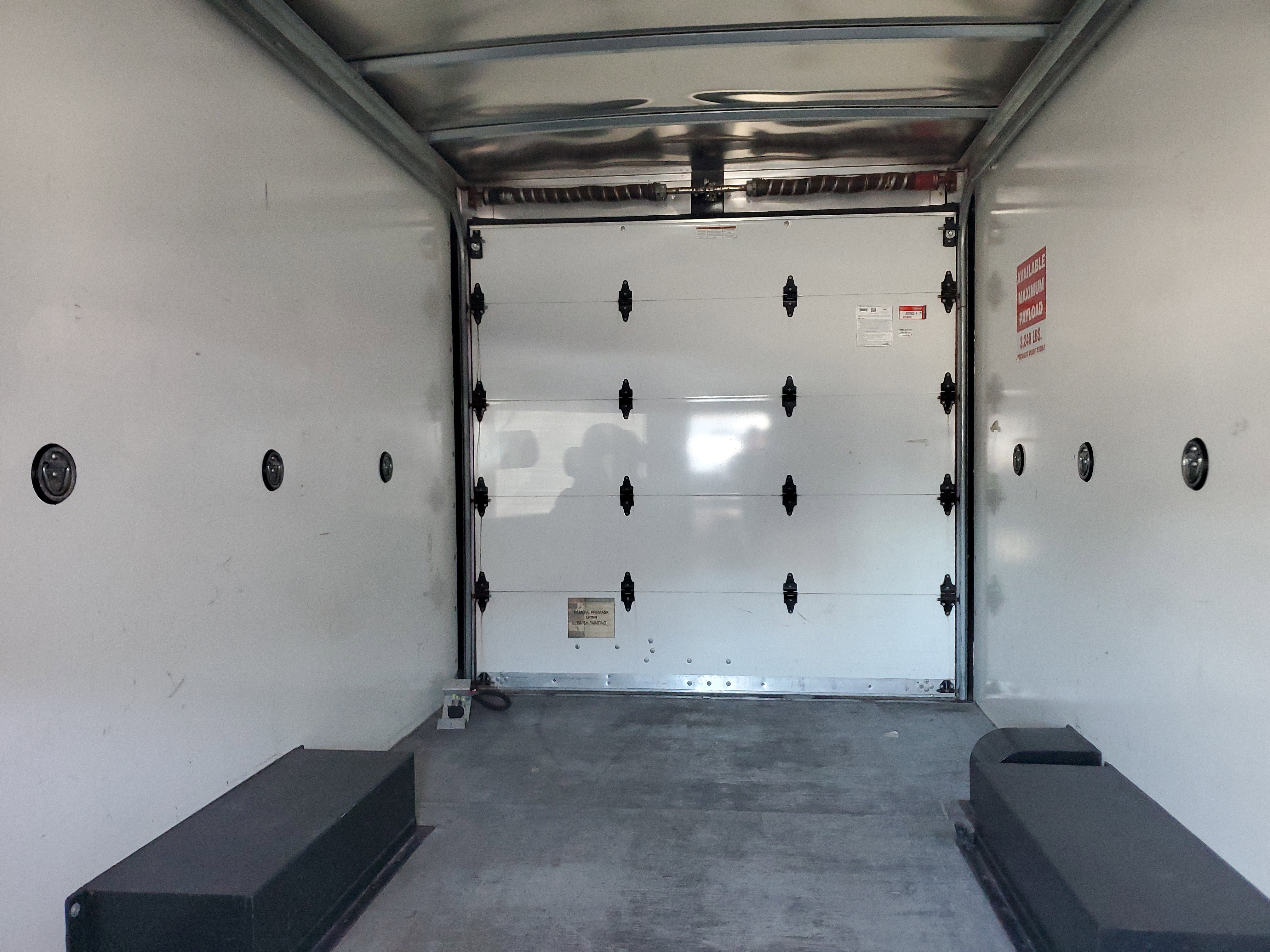 Used 2022 Ford E-350 and Econoline 350 Super Duty w/ Power Windows & Locks Group image 14