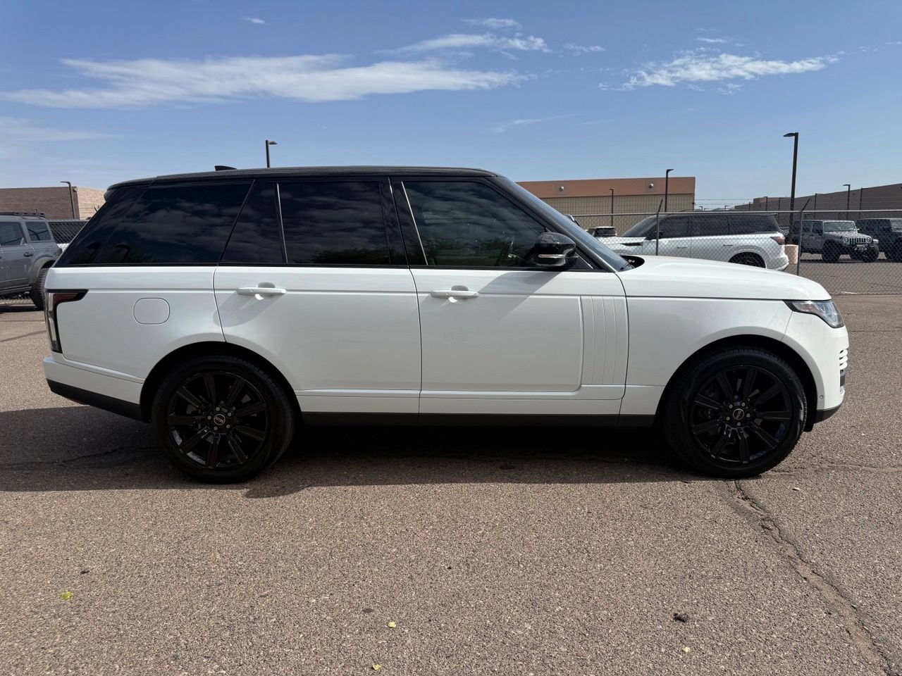 Used 2019 Land Rover Range Rover HSE AWD/4WD image 4