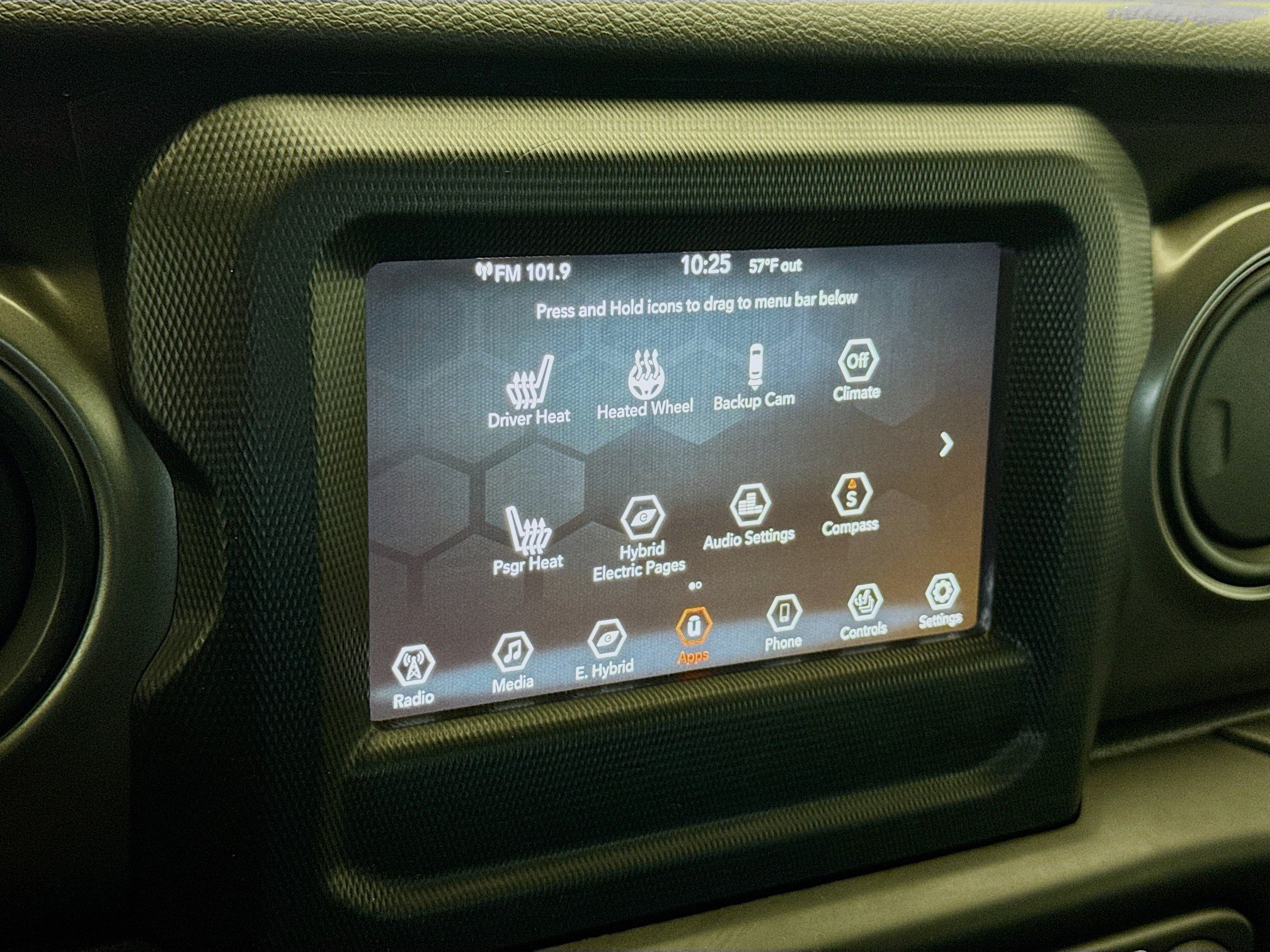 Used 2023 Jeep Wrangler Unlimited w/ Cold Weather Group AWD/4WD image 10