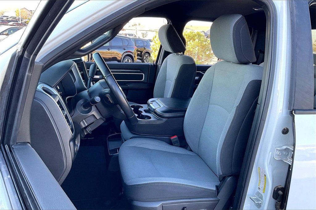 Used 2024 RAM 2500 Big Horn image 24