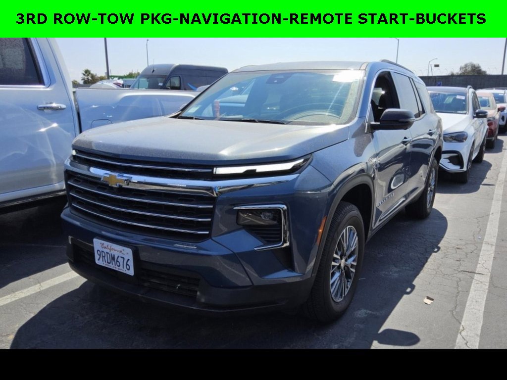 Used 2024 Chevrolet Traverse LT w/ Trailering Package