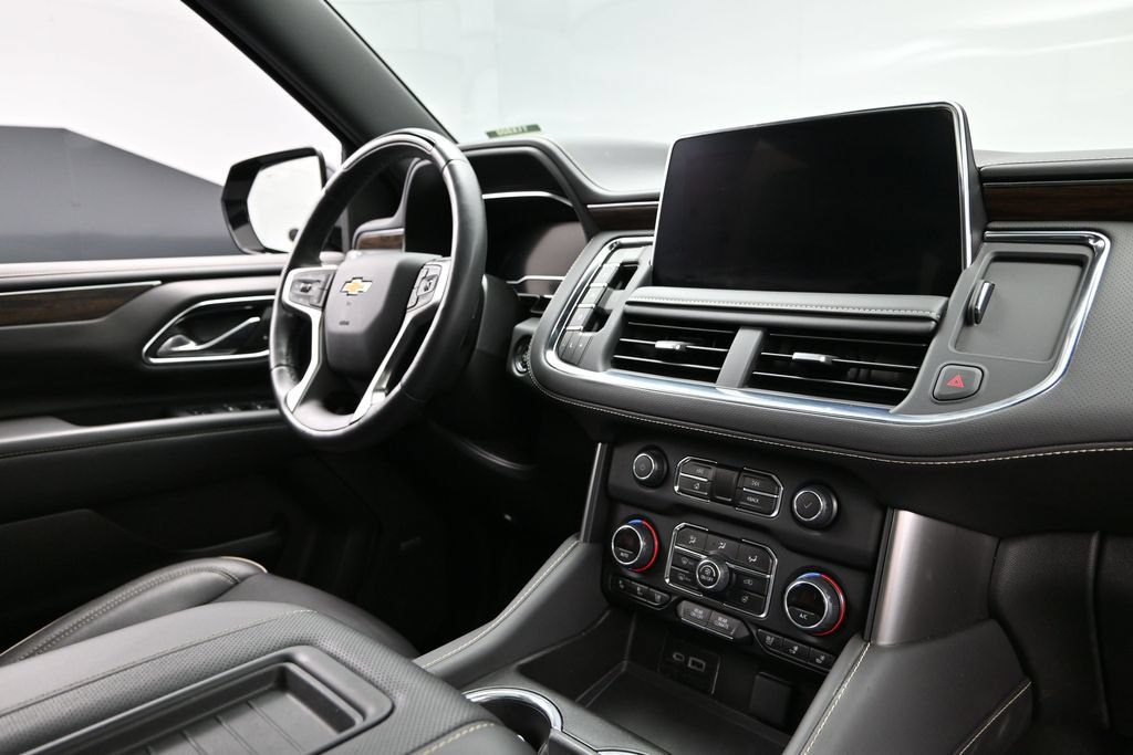 Used 2023 Chevrolet Tahoe Premier w/ Advanced Technology Package AWD/4WD image 14