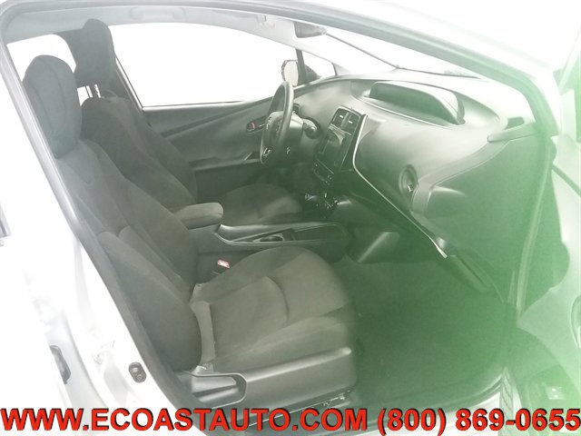 Used 2019 Toyota Prius LE FWD image 14