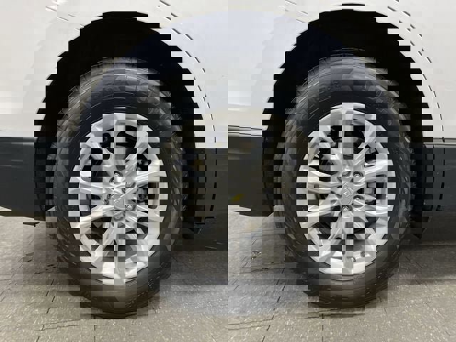 Used 2021 Chevrolet Equinox LS w/ LS Convenience Package image 31