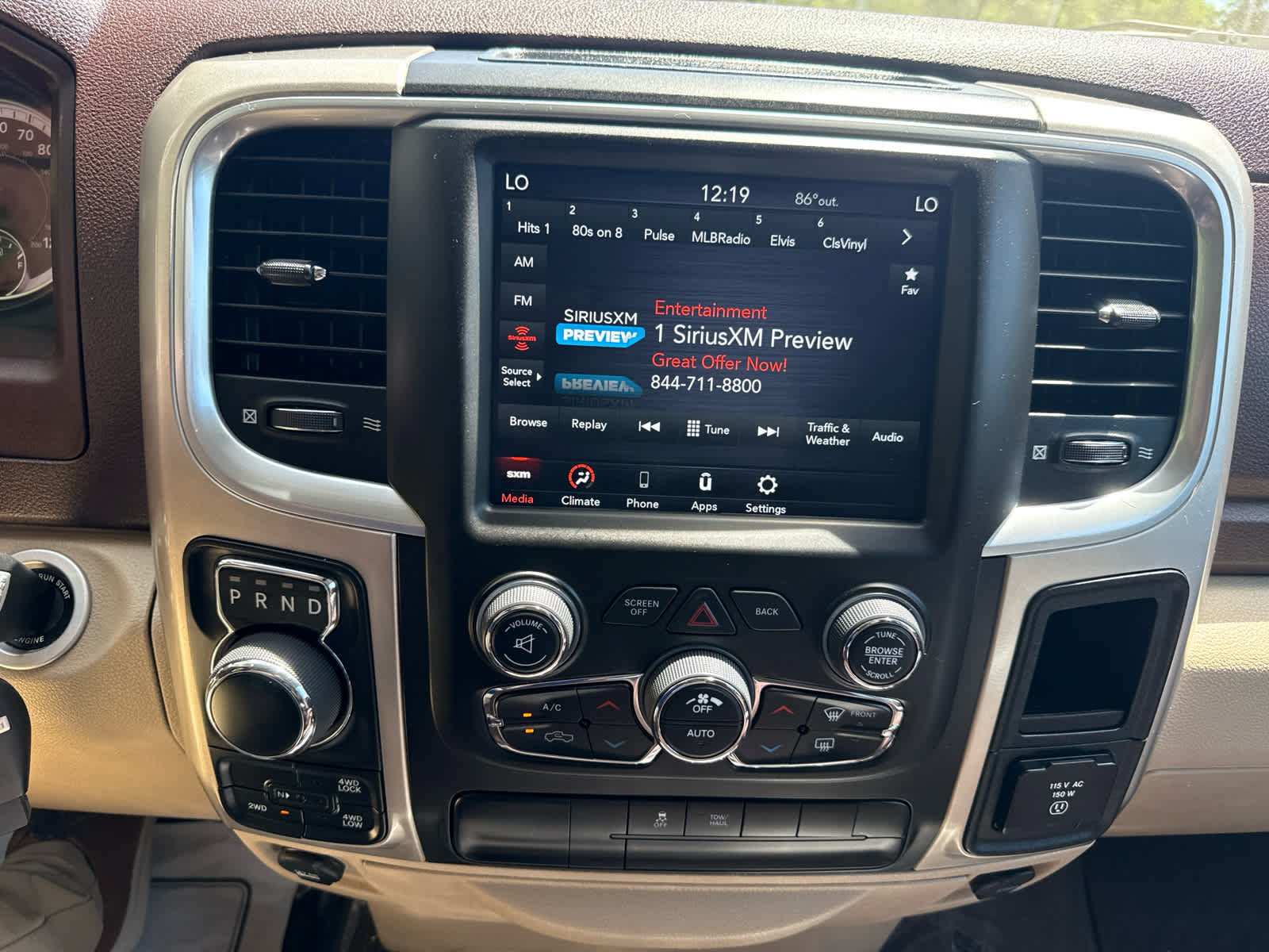 Used 2020 RAM 1500 Classic SLT AWD/4WD image 20
