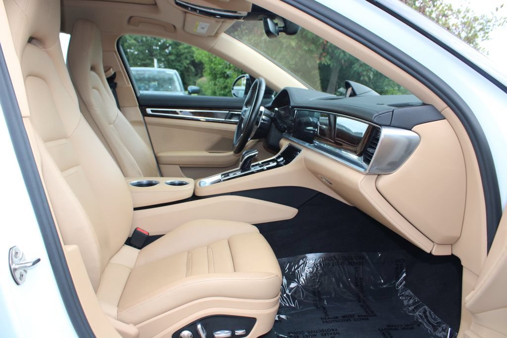 Used 2018 Porsche Panamera 4 AWD/4WD image 13