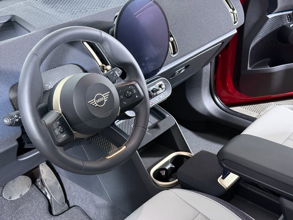 Certified 2025 MINI Cooper Countryman S AWD/4WD image 11