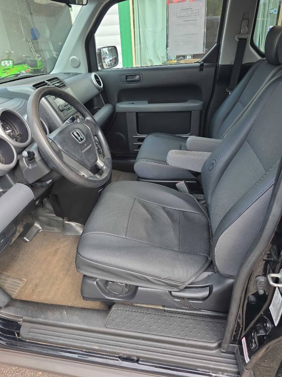 Used 2004 Honda Element EX image 9