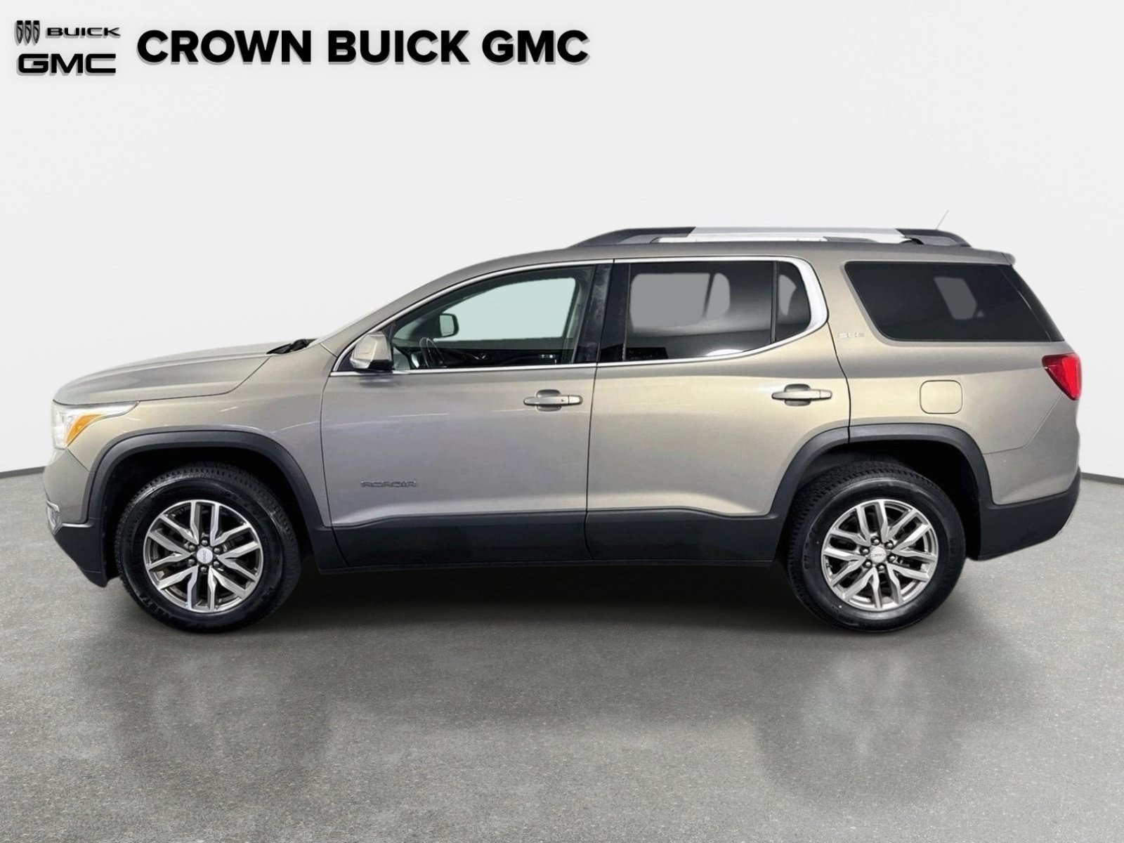 Certified 2019 GMC Acadia SLE w/ Driver Alert Package I FWD image 8