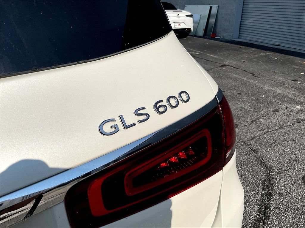 Used 2023 Mercedes-Benz Maybach GLS 600 4MATIC image 22