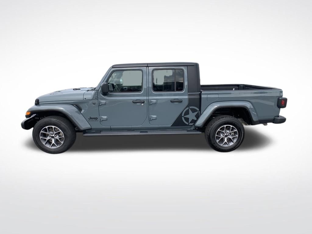 Used 2024 Jeep Gladiator Sport video 2