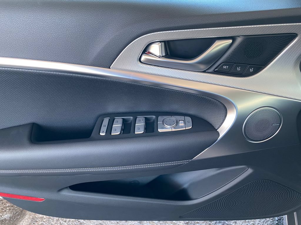 New 2026 Genesis G70 2.5T Prestige RWD image 30
