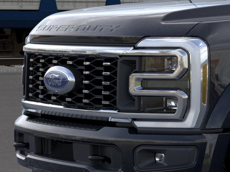 New 2026 Ford F450 Platinum w/ FX4 Off-Road Package image 17