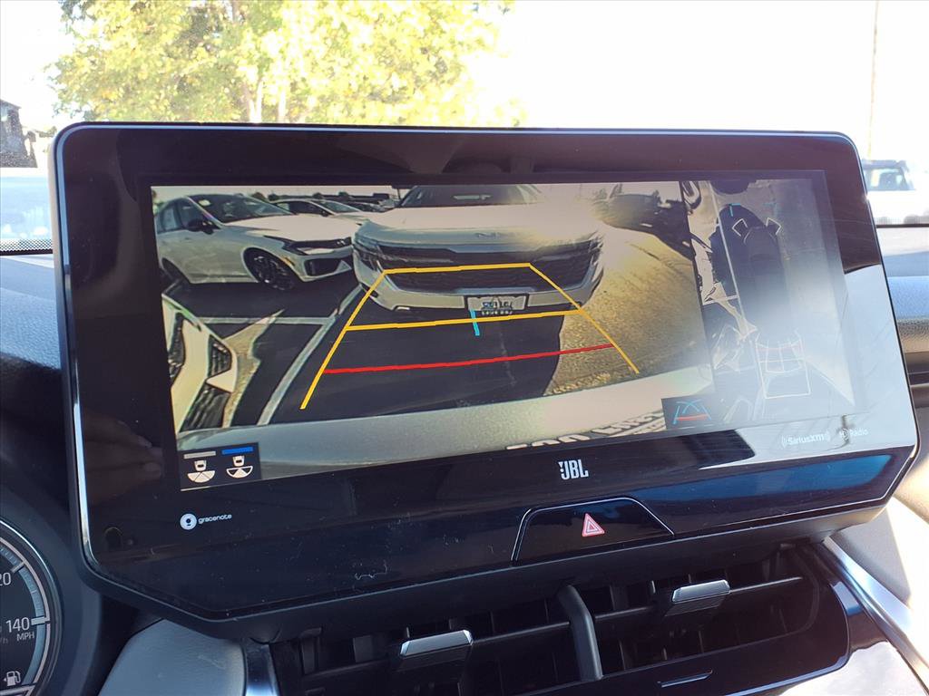 Used 2021 Toyota Venza Limited image 11