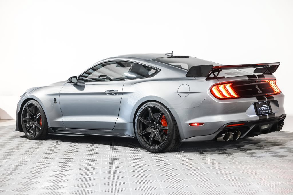 Used 2020 Ford Mustang Shelby GT500 w/ Carbon Fiber Track Pack RWD image 15