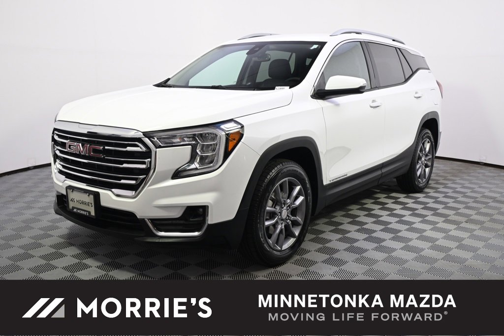 Used 2024 GMC Terrain SLT