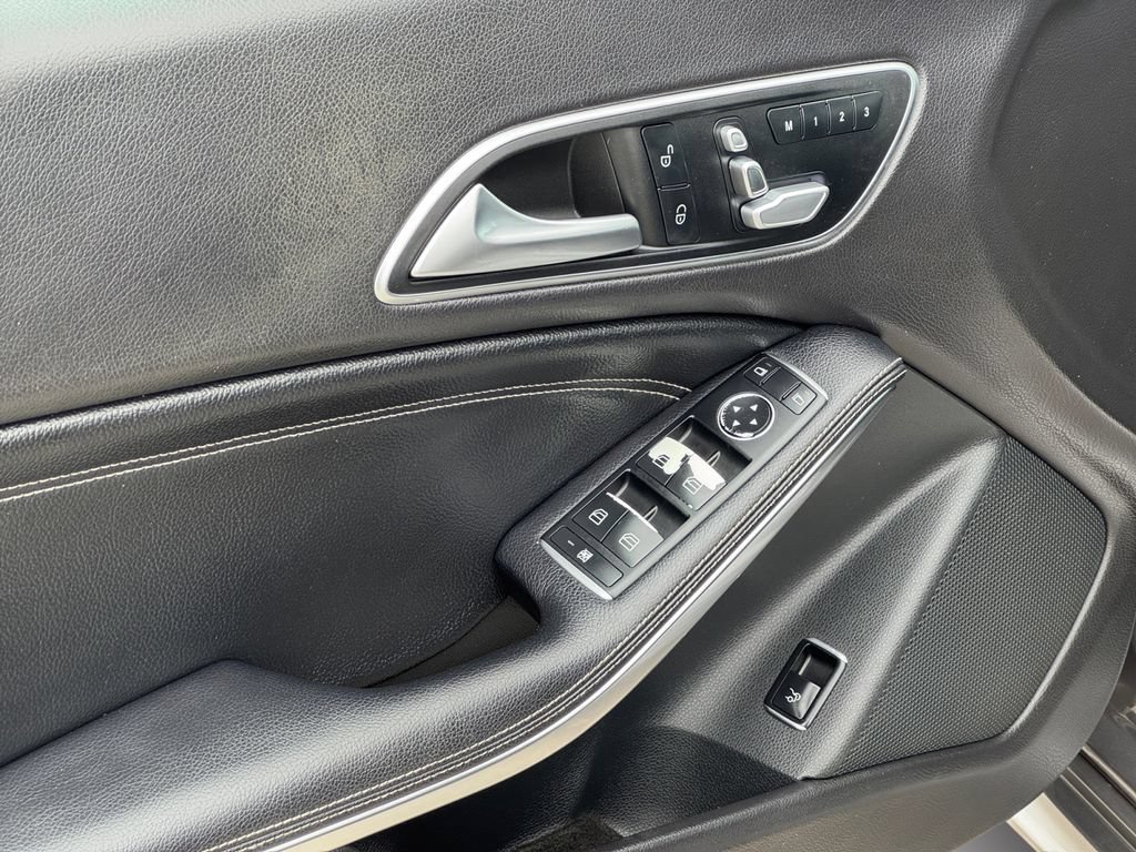 Used 2019 Mercedes-Benz CLA 250 image 8