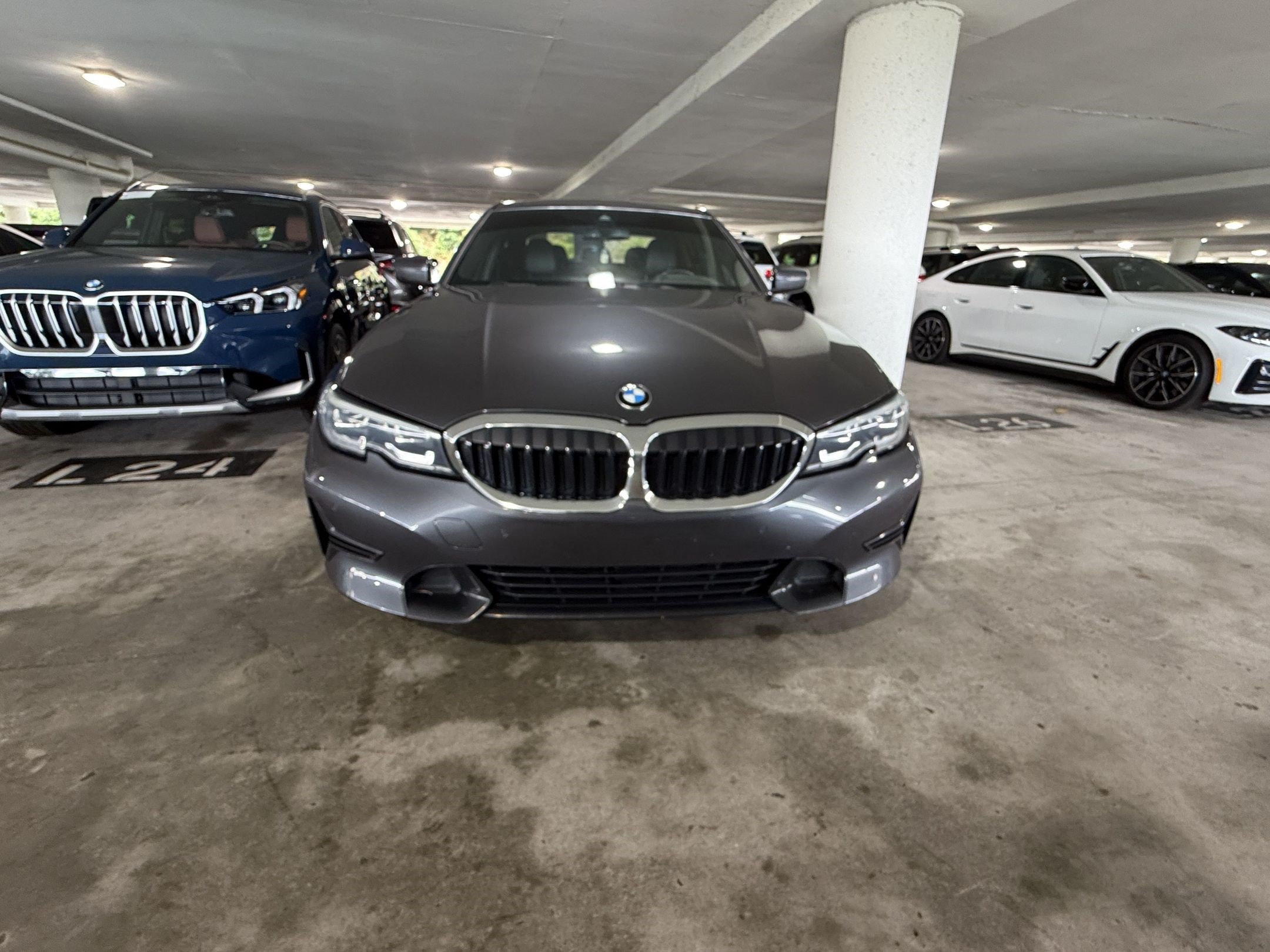 Used 2021 BMW 330i Sedan w/ Convenience Package RWD image 4