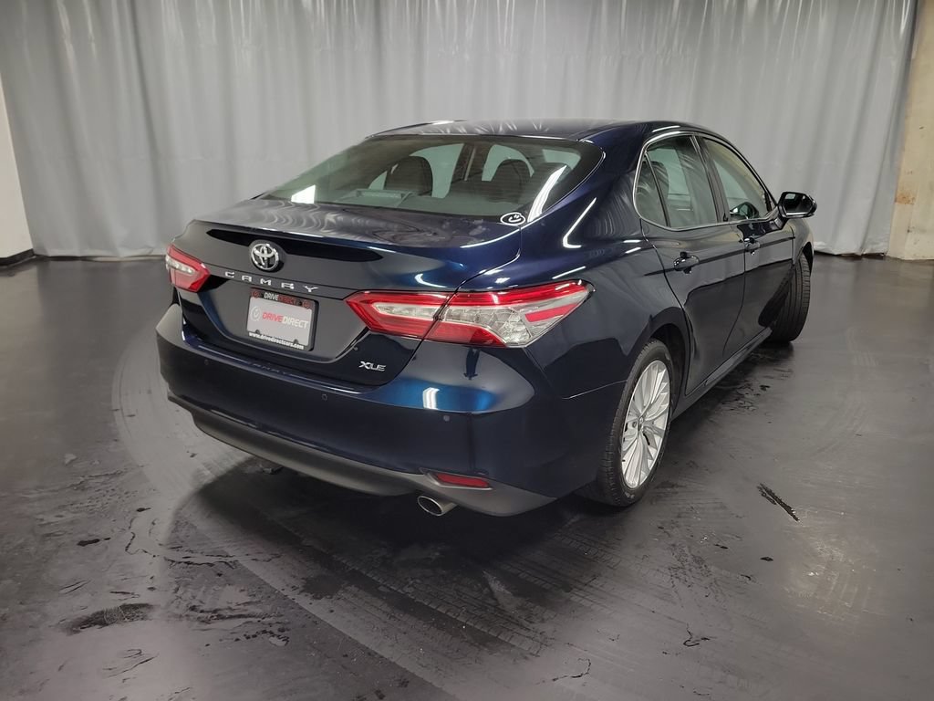 Used 2018 Toyota Camry XLE FWD image 8