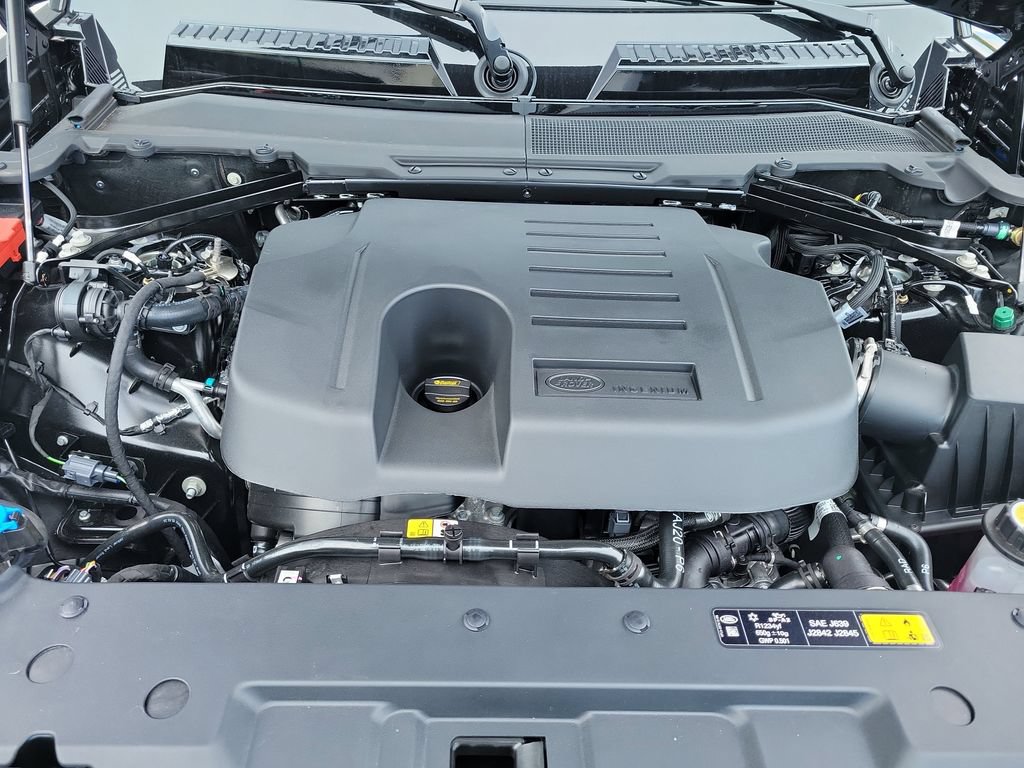 New 2026 Land Rover Defender 110 X-Dynamic SE AWD/4WD image 29
