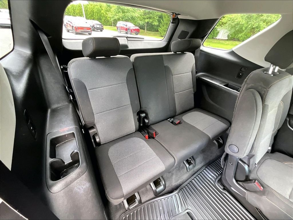 Used 2020 Chevrolet Traverse LT AWD/4WD image 17
