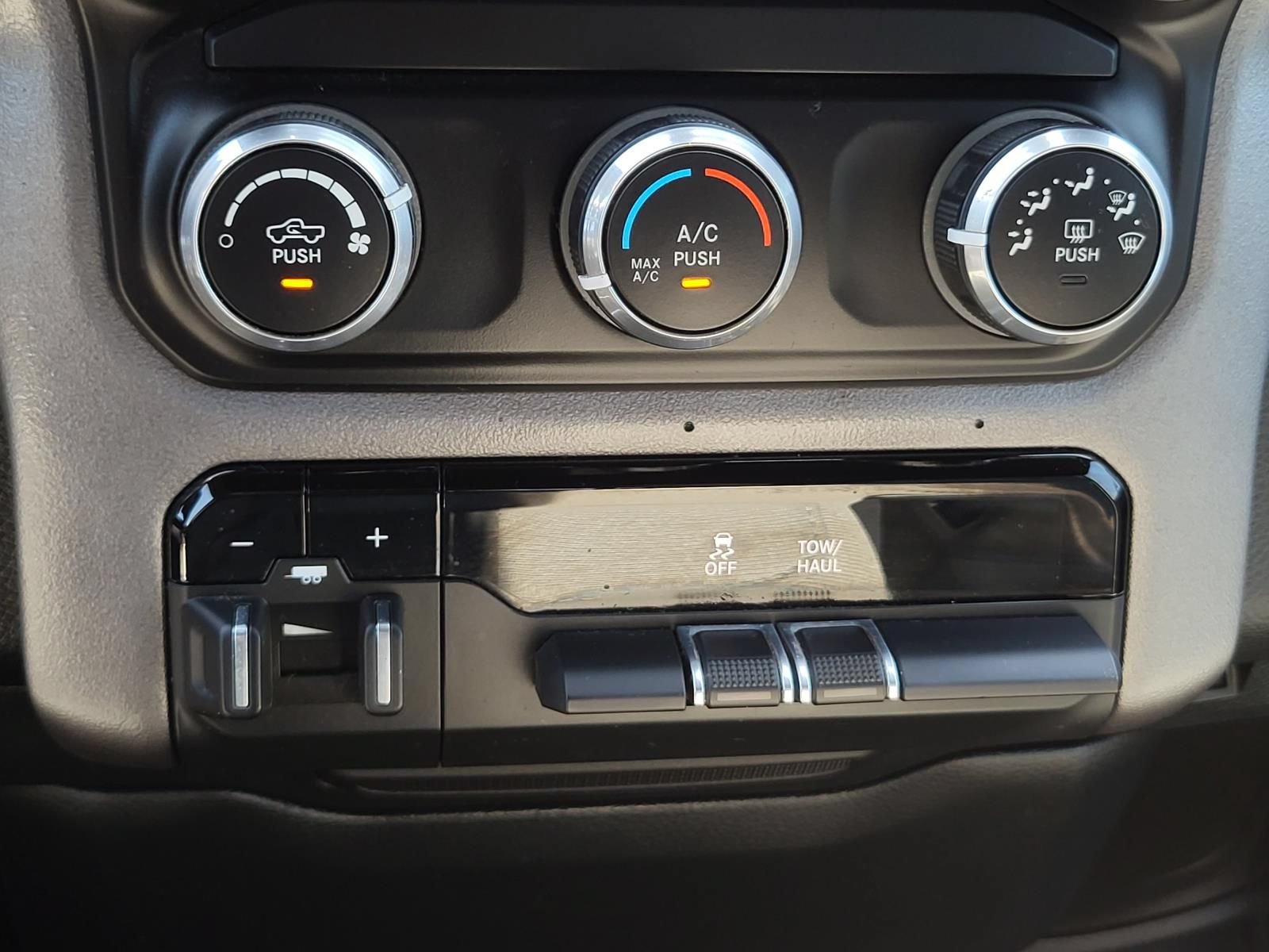 Used 2022 RAM 1500 Big Horn RWD image 24