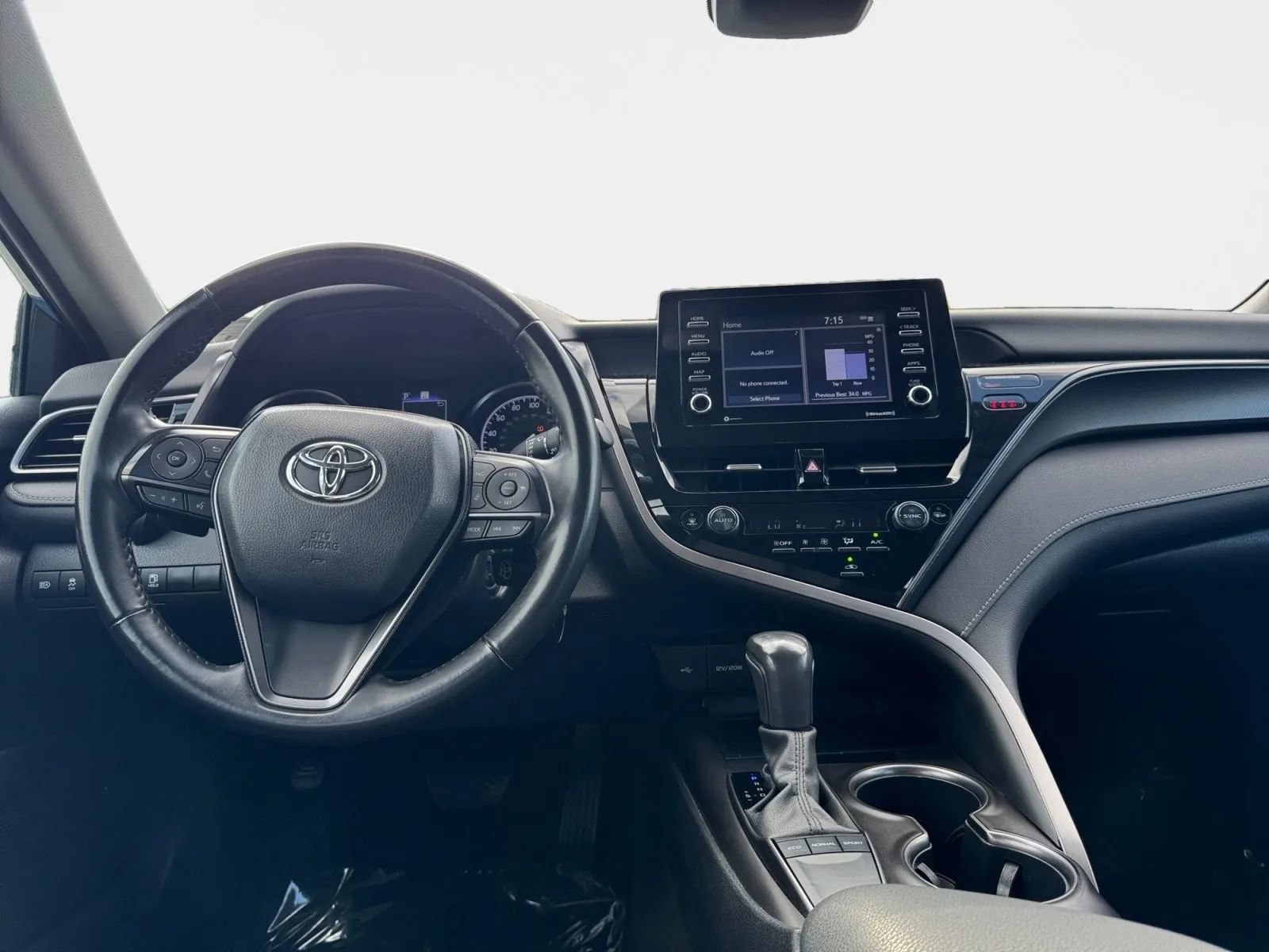 Used 2023 Toyota Camry SE FWD image 12